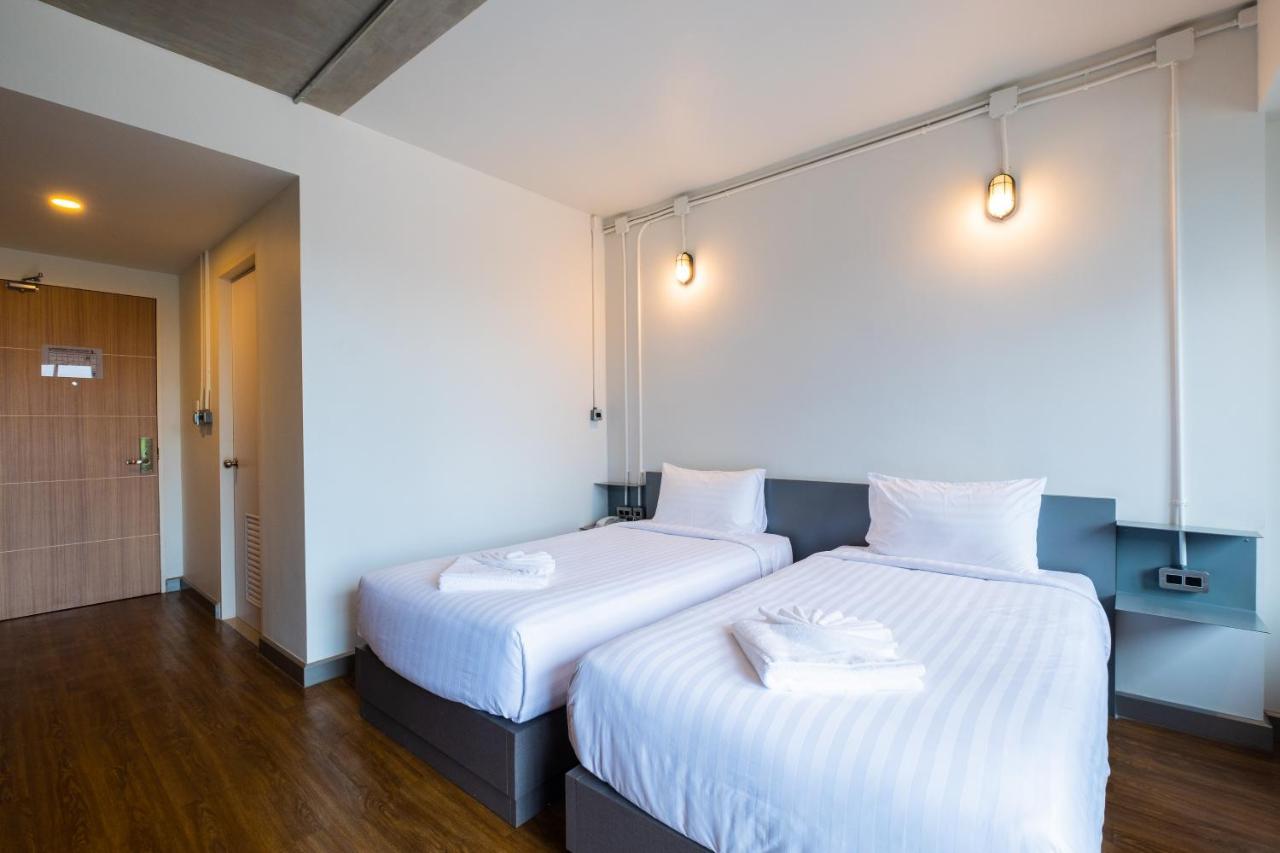 S.22 Hotel Suratthani Surat Thani Exterior photo
